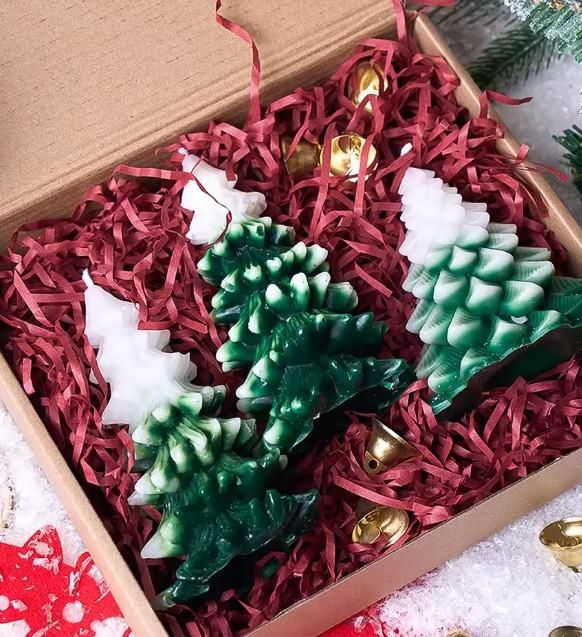 Long&nbsp;Scented&nbsp;Christmas&nbsp;Tree&nbsp;Candle